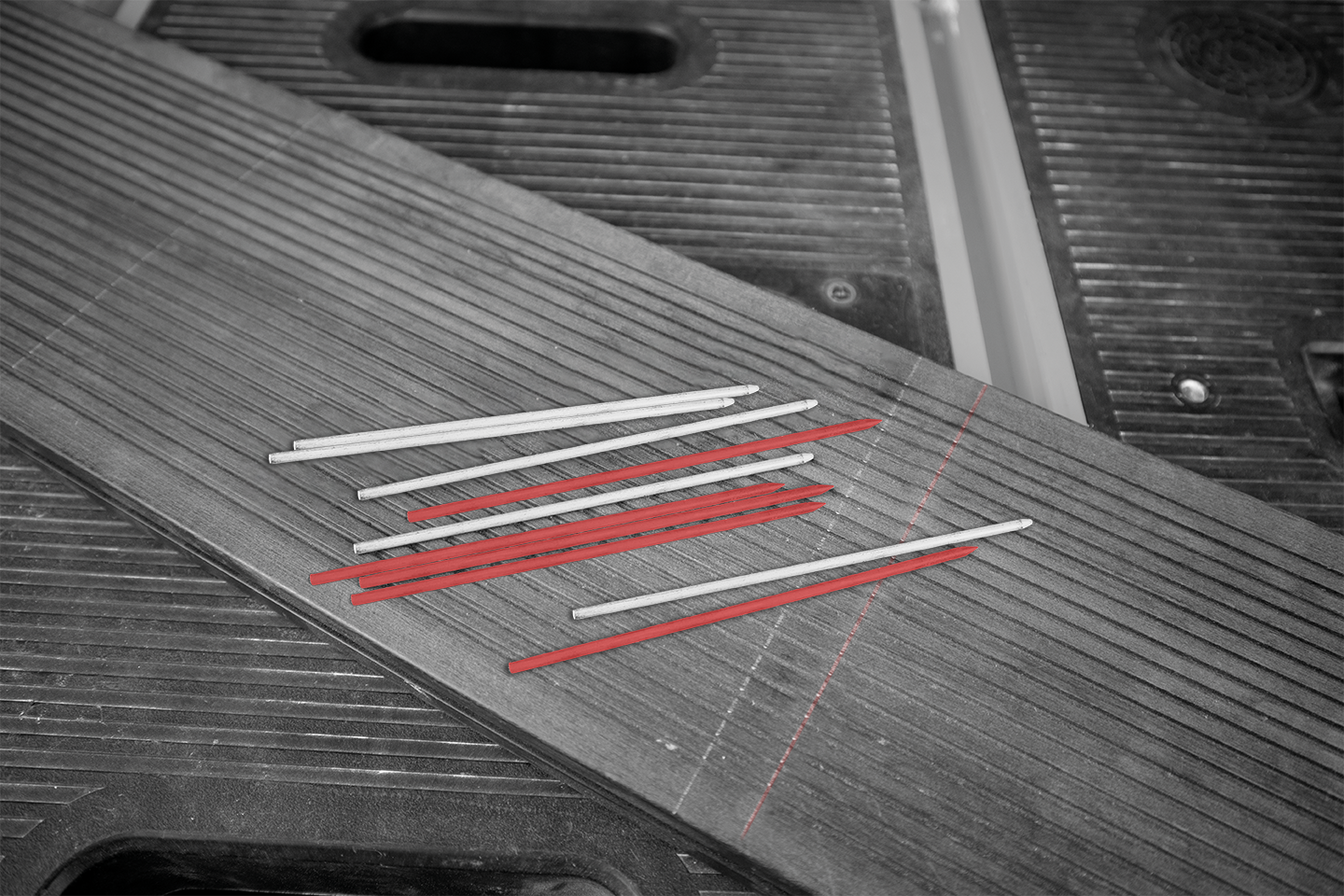TRACER Navulling Markeerpotlood ALP2 6 x rood + 6 x wit.png