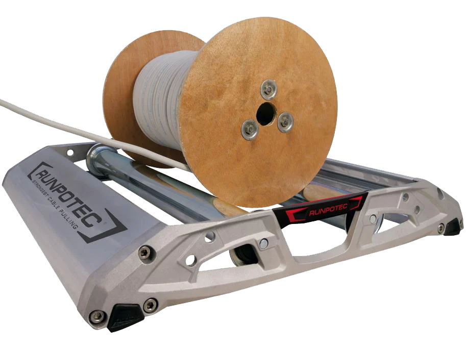 b3725069-4843-4d77-a47a-b363ab3065b6 RUNPO Pro Kabelafroller 530.png