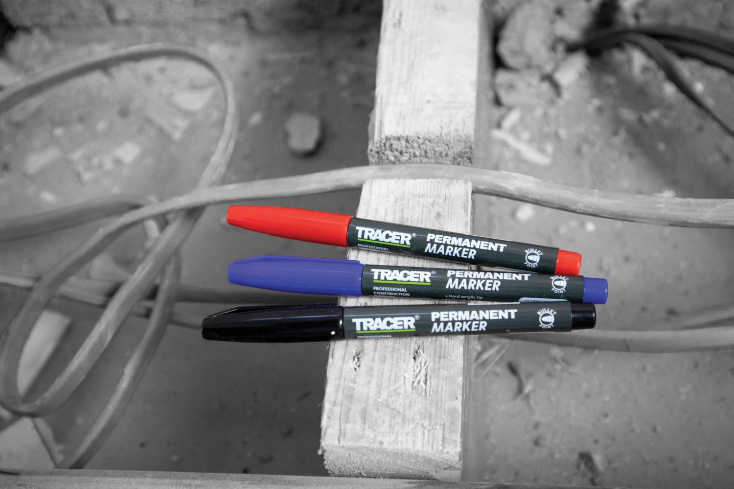5b11ea29-cb24-4a32-afb0-78fd132ebd4e TRACER Markeerstift APMK1 zwart, rood, blauw.png